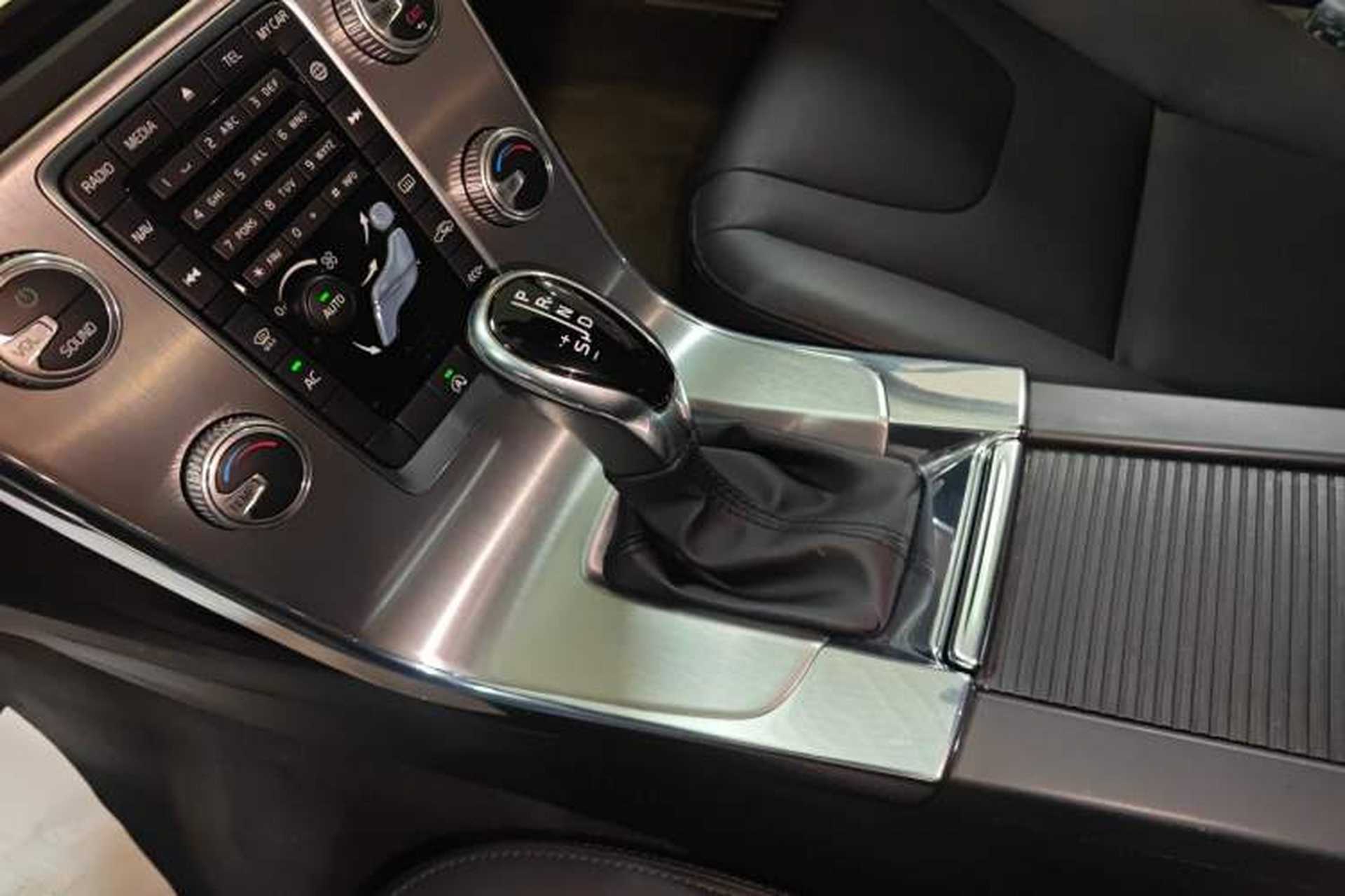Used Volvo S60 2019 S60L Facelift T5 Intelligent Advanced Edition Gear Lever