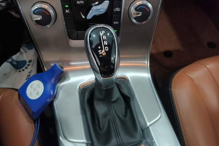 Used Volvo S60 2019 S60L T3 Intelligent Upgrade Edition Gear Lever