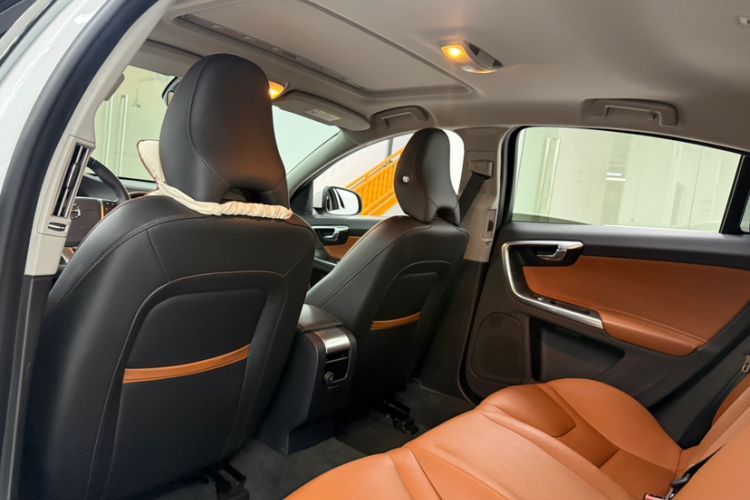 Used Volvo S60 2019 S60L T5 Smart Range Edition Headliner