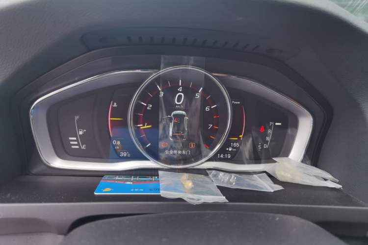 Used Volvo S60 2019 S60L T5 Smart Range Edition Instrument Cluster