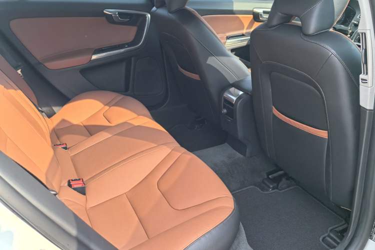 Used Volvo S60 2019 S60L Facelift T5 Intelligent Advanced Edition Interior 10