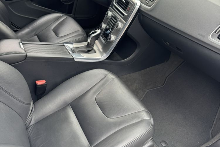 Used Volvo S60 2019 S60L Facelift T5 Intelligent Advanced Edition Interior 2