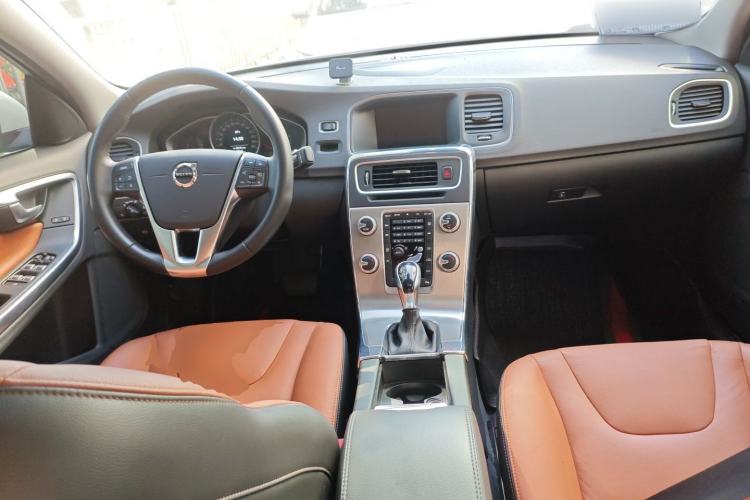 Used Volvo S60 2019 S60L Facelift T5 Intelligent Advanced Edition Interior 2
