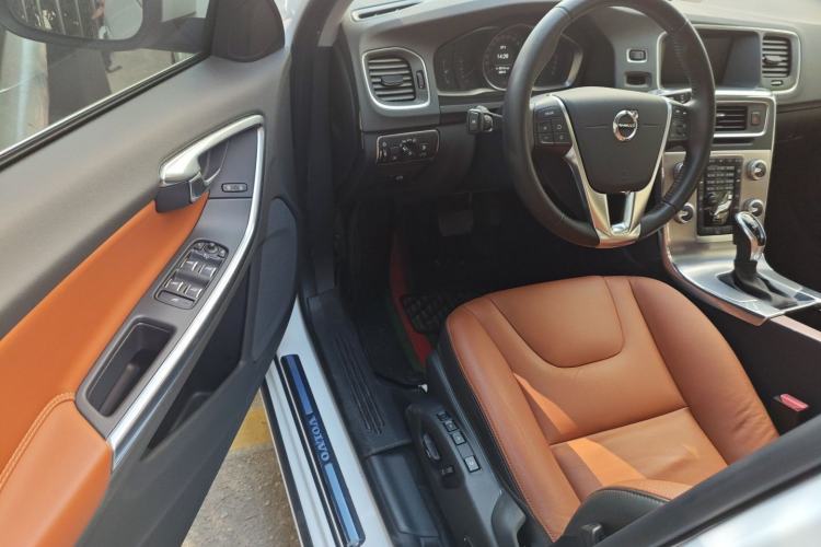 Used Volvo S60 2019 S60L Facelift T5 Intelligent Advanced Edition Interior 3