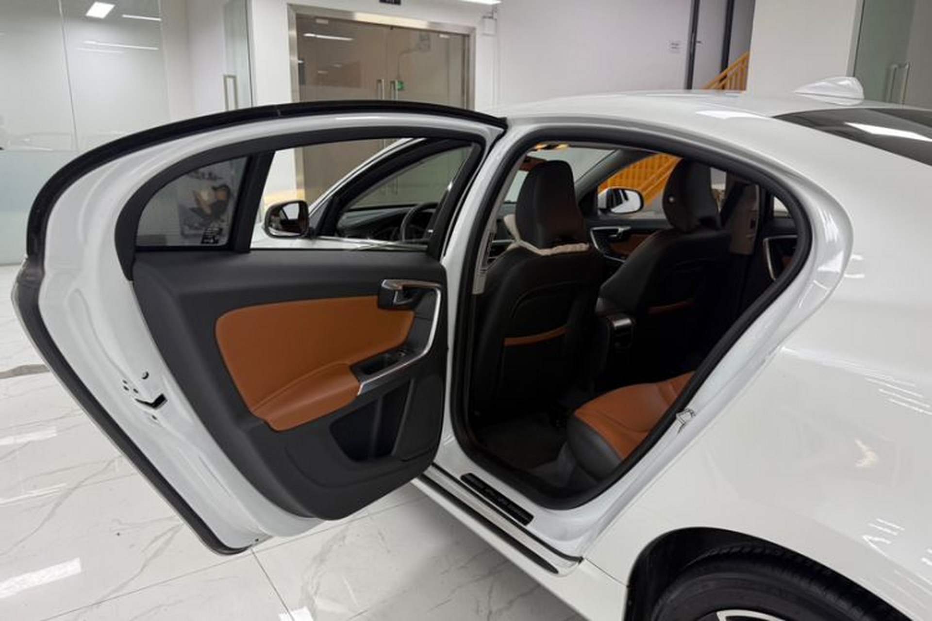 Used Volvo S60 2019 S60L T5 Smart Range Edition Interior 5