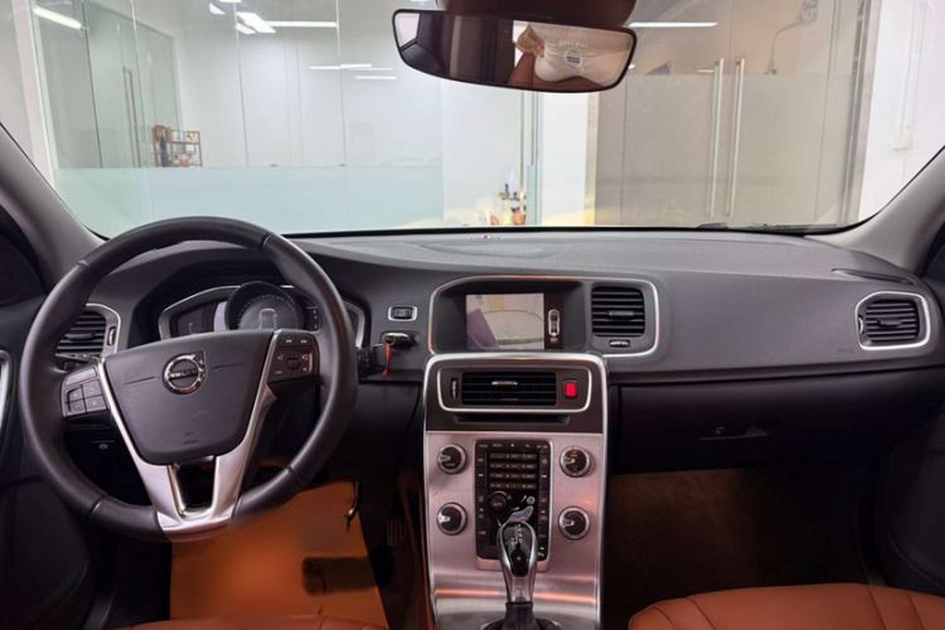 Used Volvo S60 2019 S60L T5 Smart Range Edition Interior 8