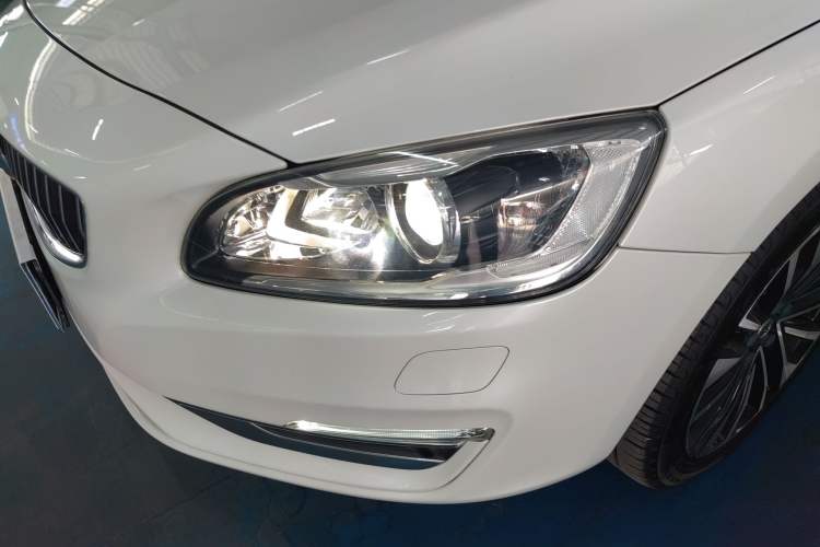 Used Volvo S60 2019 S60L T5 Smart Range Edition Left Front Headlight