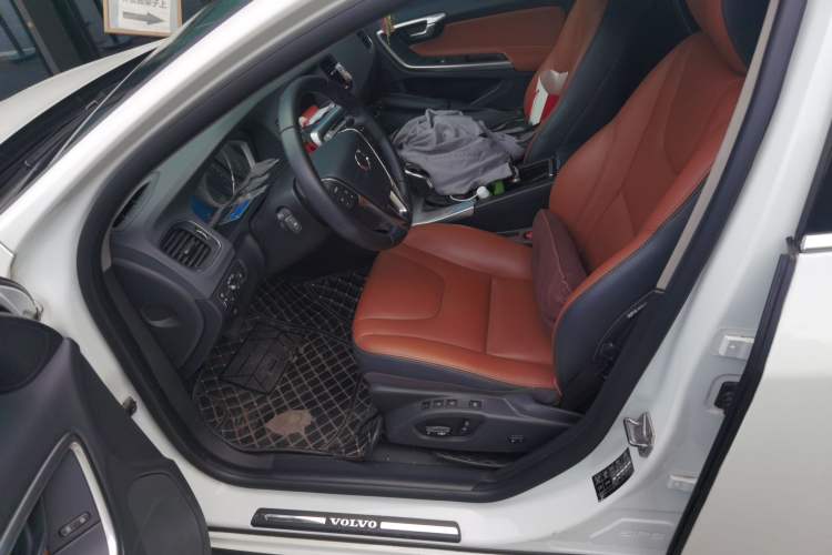 Used Volvo S60 2019 S60L T5 Smart Range Edition Left Front Seat