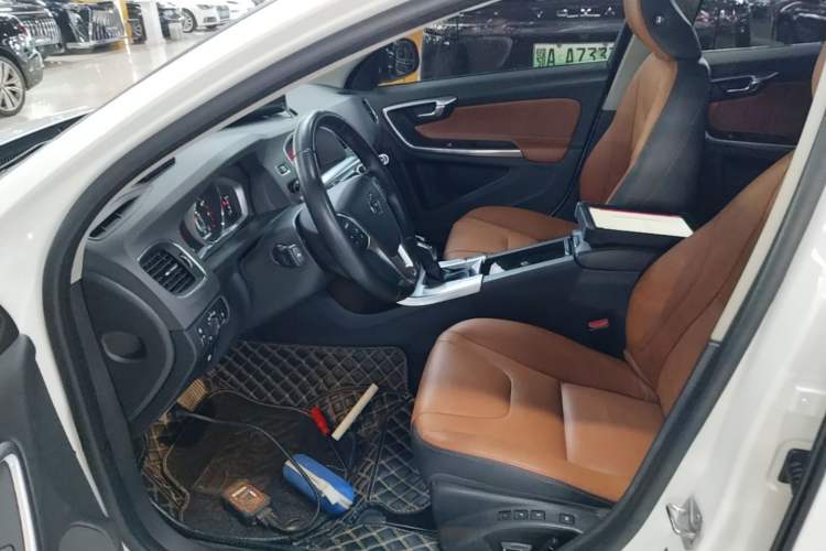 Used Volvo S60 2019 S60L T5 Smart Range Edition Left Front Seat