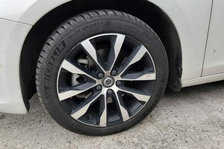 Used Volvo S60 2019 S60L T3 Intelligent Upgrade Edition Left Front Wheel Hub