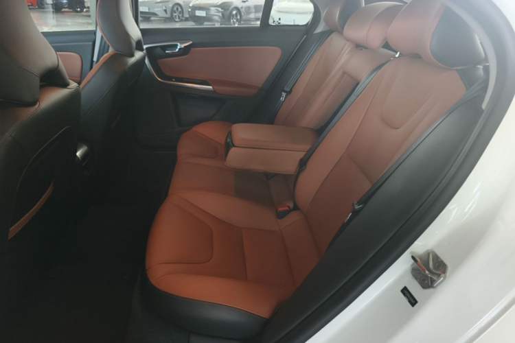 Used Volvo S60 2019 S60L Facelift T5 Intelligent Advanced Edition Left Rear Seat