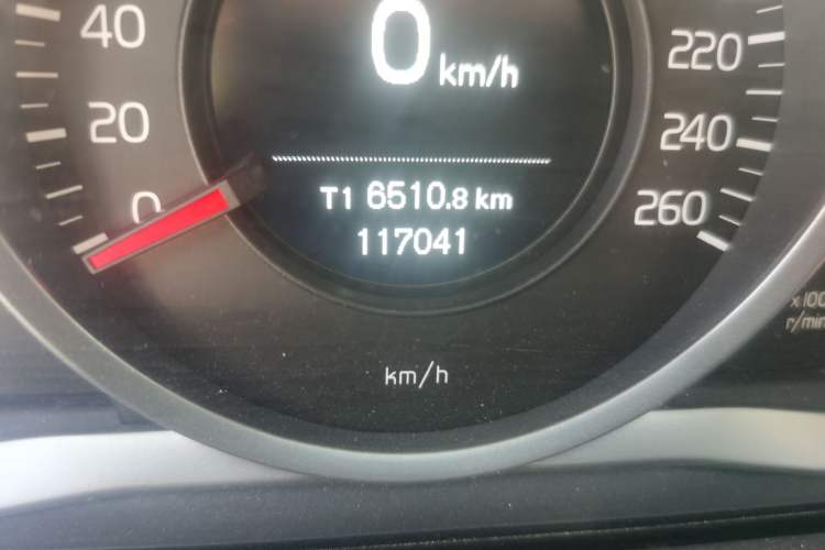 Used Volvo S60 2019 S60L Facelift T5 Intelligent Advanced Edition Odometer Close Up