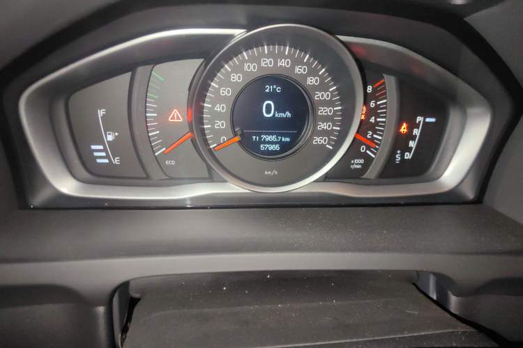 Used Volvo S60 2019 S60L Facelift T5 Intelligent Advanced Edition Odometer Close Up