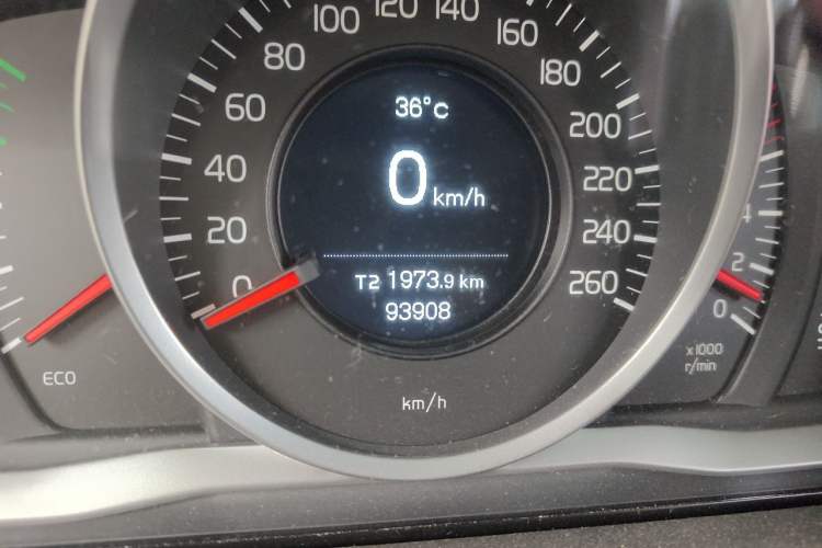 Used Volvo S60 2019 S60L Facelift T5 Intelligent Advanced Edition Odometer Close Up