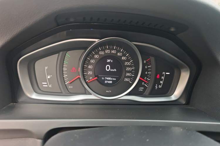 Used Volvo S60 2019 S60L Facelift T5 Intelligent Advanced Edition Odometer Close Up