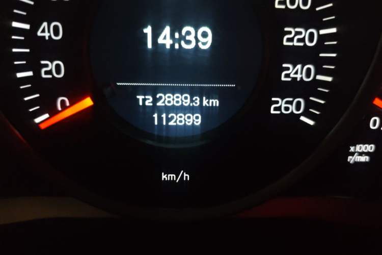 Used Volvo S60 2019 S60L Facelift T5 Intelligent Advanced Edition Odometer Close Up
