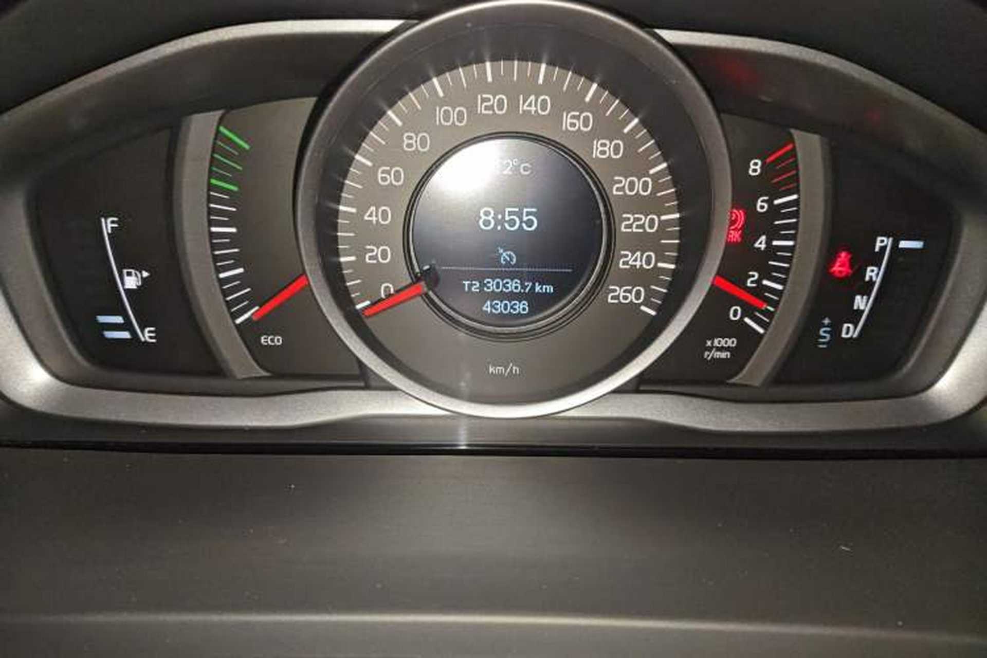 Used Volvo S60 2019 S60L Facelift T5 Intelligent Advanced Edition Odometer Close Up