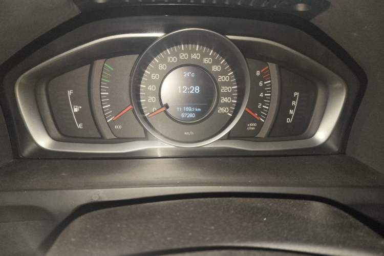 Used Volvo S60 2019 S60L Facelift T5 Intelligent Advanced Edition Odometer Close Up