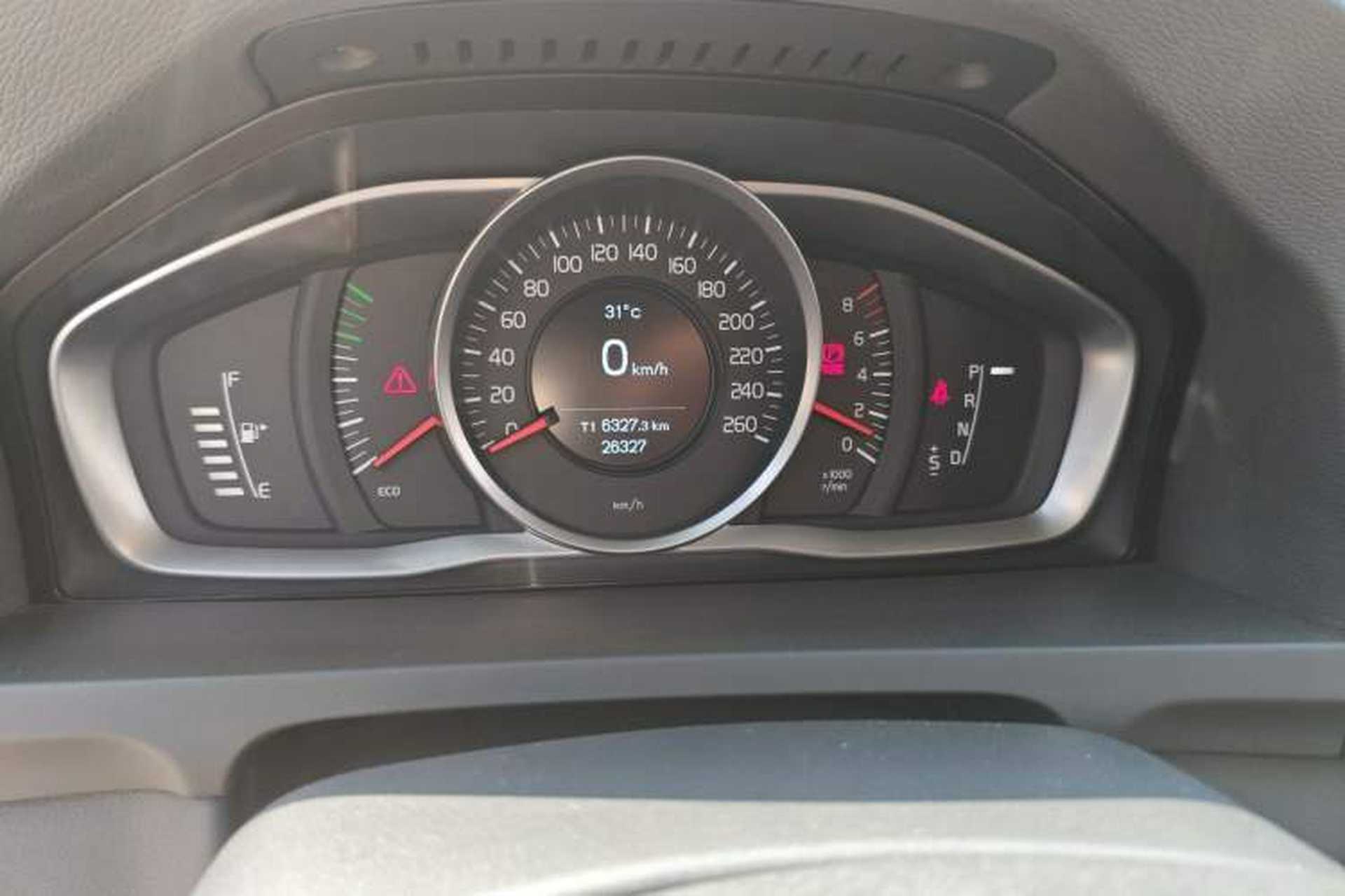 Used Volvo S60 2019 S60L T3 Intelligent Upgrade Edition Odometer Close Up