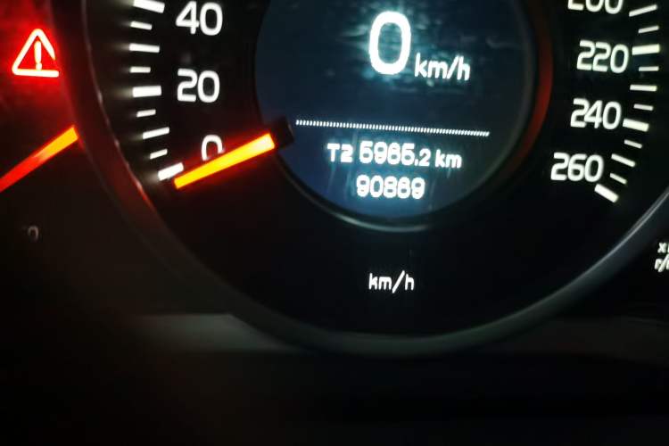 Used Volvo S60 2019 S60L Facelift T5 Intelligent Advanced Edition Odometer Close Up