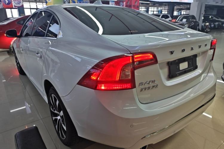 Used Volvo S60 2019 S60L Facelift T5 Intelligent Advanced Edition Rear Left 45 Deg