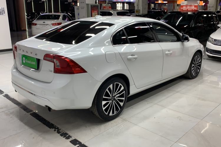 Used Volvo S60 2019 S60L T5 Smart Range Edition Rear Right 45 Deg