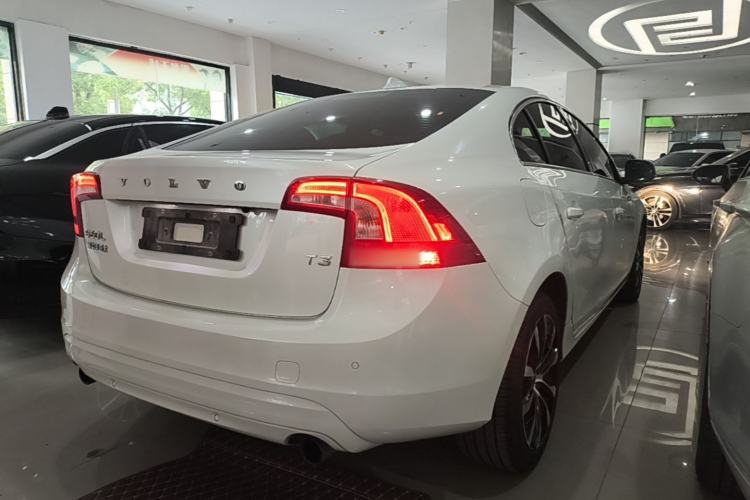 Used Volvo S60 2019 S60L T3 Intelligent Upgrade Edition Rear Right 45 Deg