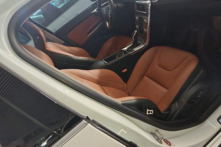 Used Volvo S60 2019 S60L Facelift T5 Intelligent Advanced Edition Right Front Seat