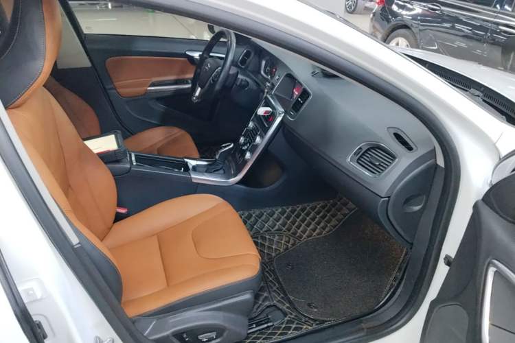Used Volvo S60 2019 S60L T5 Smart Range Edition Right Front Seat