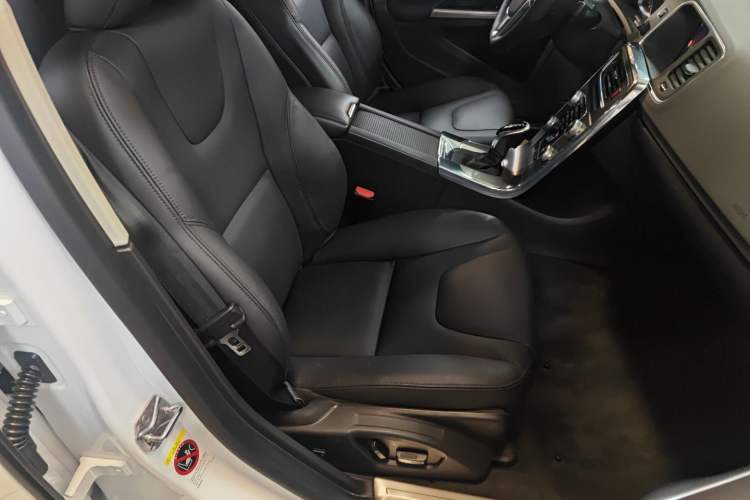 Used Volvo S60 2019 S60L Facelift T5 Intelligent Advanced Edition Right Front Seat