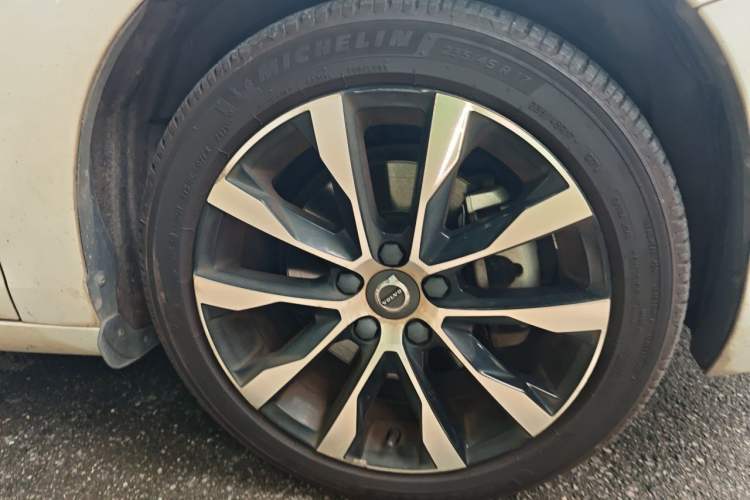 Used Volvo S60 2019 S60L Facelift T5 Intelligent Advanced Edition Right Front Wheel Hub