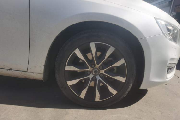 Used Volvo S60 2019 S60L Facelift T5 Intelligent Advanced Edition Right Front Wheel Hub