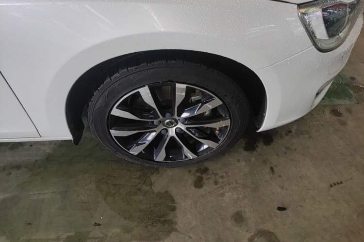 Used Volvo S60 2019 S60L Facelift T5 Intelligent Advanced Edition Right Front Wheel Hub