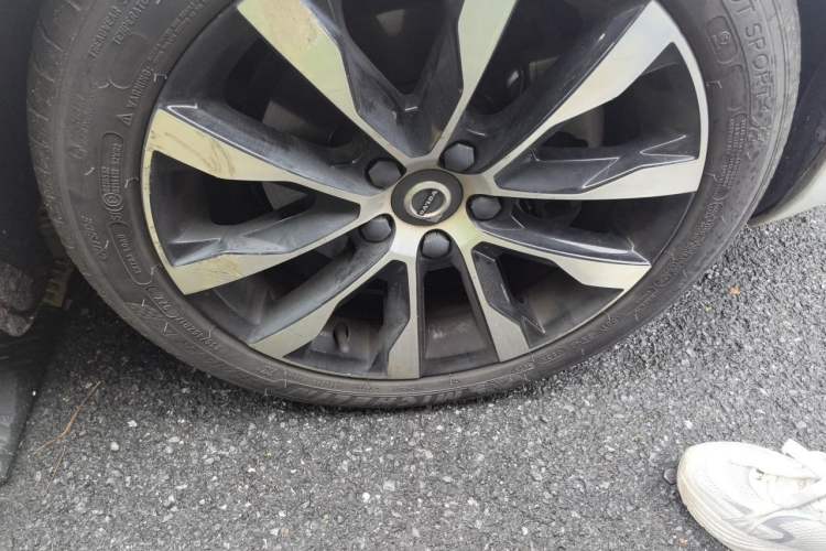 Used Volvo S60 2019 S60L Facelift T5 Intelligent Advanced Edition Right Front Wheel Hub