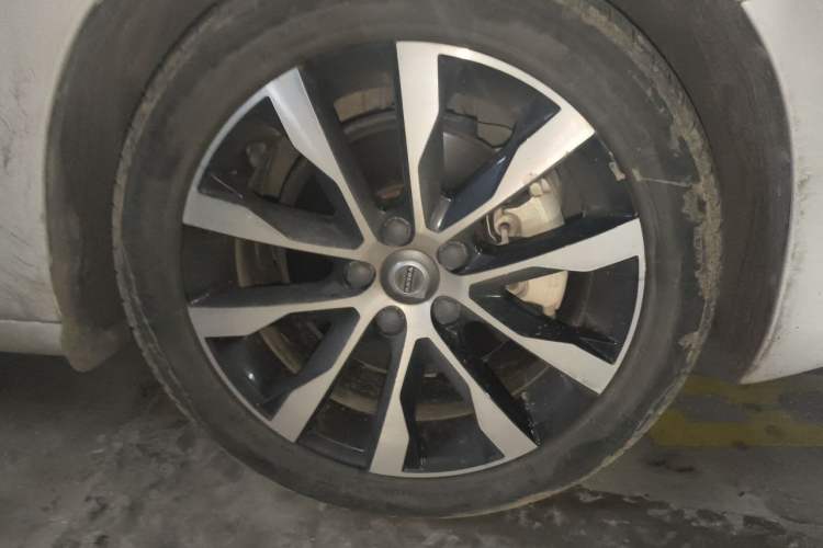 Used Volvo S60 2019 S60L Facelift T5 Intelligent Advanced Edition Right Front Wheel Hub