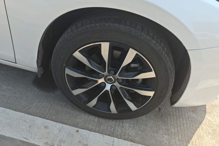 Used Volvo S60 2019 S60L T3 Intelligent Upgrade Edition Right Front Wheel Hub