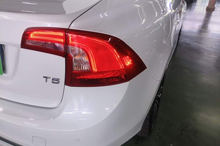 Used Volvo S60 2019 S60L T5 Smart Range Edition Right Rear Taillight