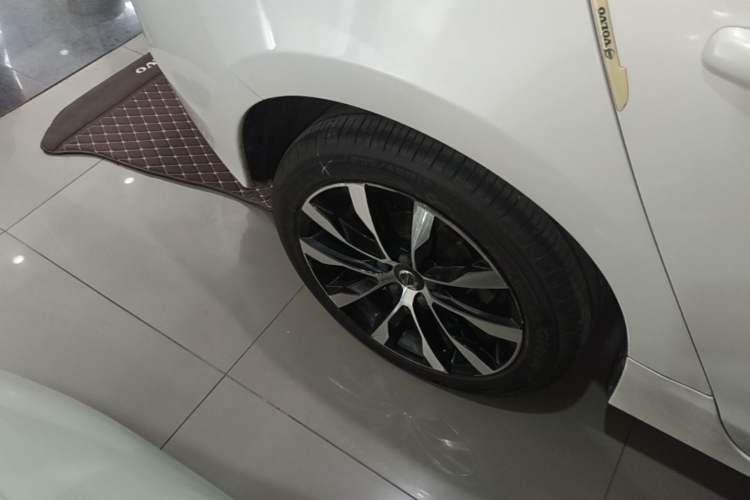 Used Volvo S60 2019 S60L T3 Intelligent Upgrade Edition Right Rear Wheel Hub