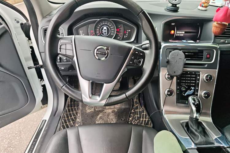 Used Volvo S60 2019 S60L Facelift T5 Intelligent Advanced Edition Steering Wheel