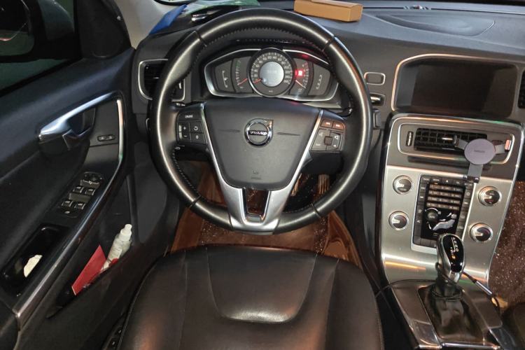 Used Volvo S60 2019 S60L Facelift T5 Intelligent Advanced Edition Steering Wheel