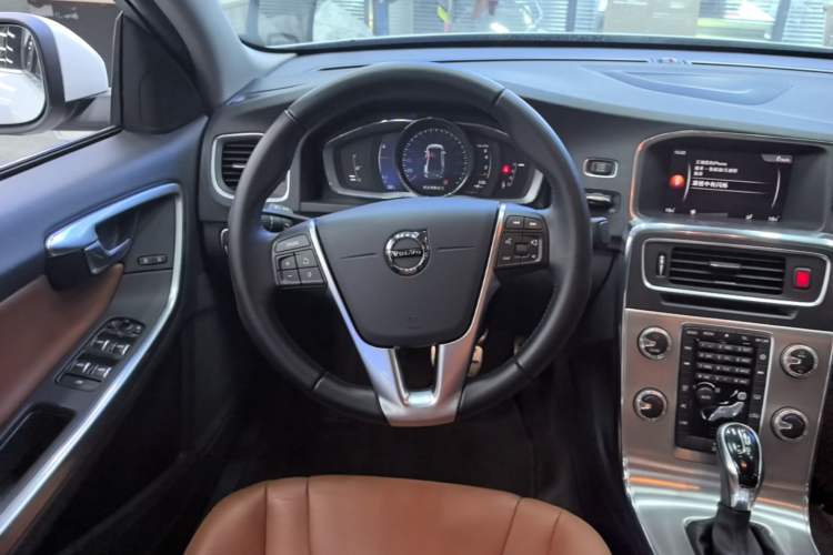 Used Volvo S60 2019 S60L Facelift T5 Intelligent Advanced Edition Steering Wheel
