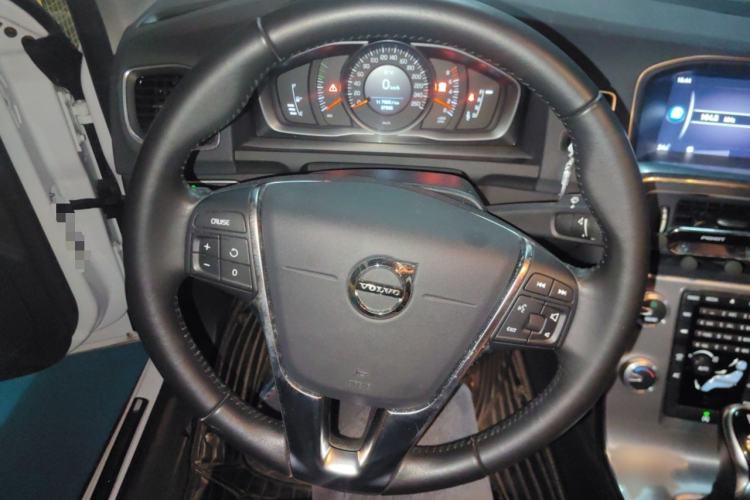Used Volvo S60 2019 S60L Facelift T5 Intelligent Advanced Edition Steering Wheel
