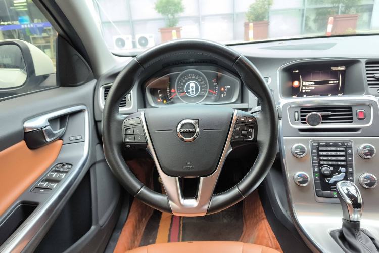 Used Volvo S60 2019 S60L Facelift T5 Intelligent Advanced Edition Steering Wheel