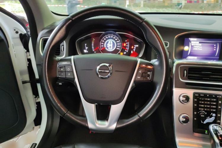 Used Volvo S60 2019 S60L Facelift T5 Intelligent Advanced Edition Steering Wheel