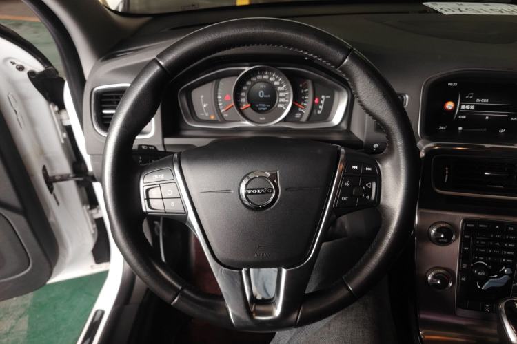 Used Volvo S60 2019 S60L Facelift T5 Intelligent Advanced Edition Steering Wheel
