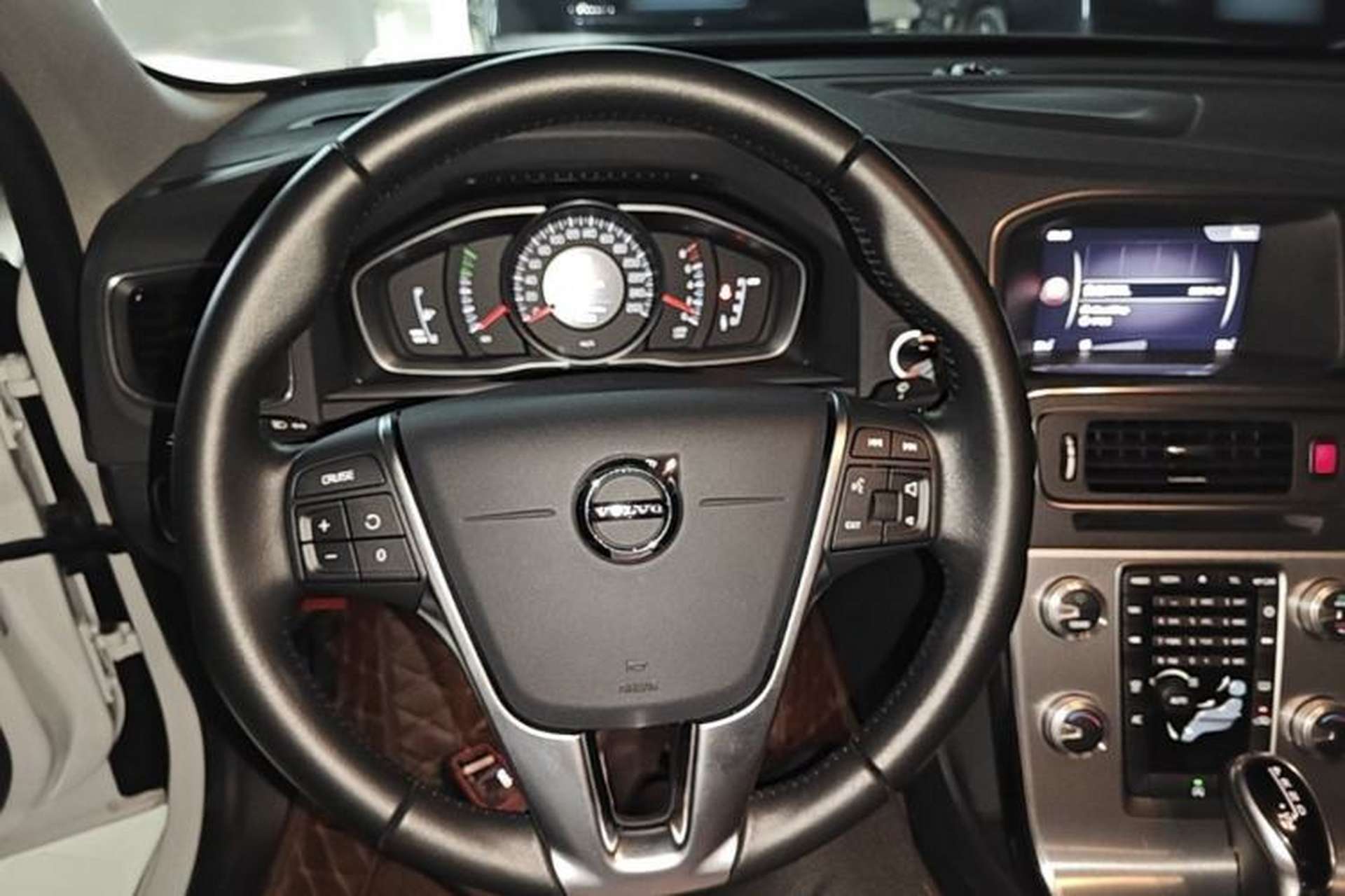 Used Volvo S60 2019 S60L T3 Intelligent Upgrade Edition Steering Wheel