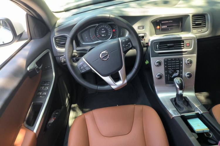 Used Volvo S60 2019 S60L Facelift T5 Intelligent Advanced Edition Steering Wheel