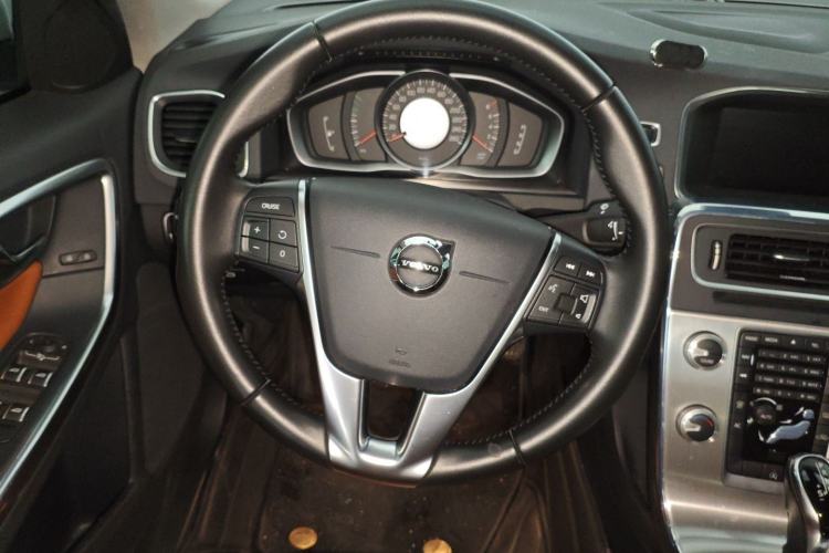 Used Volvo S60 2019 S60L Facelift T5 Intelligent Advanced Edition Steering Wheel
