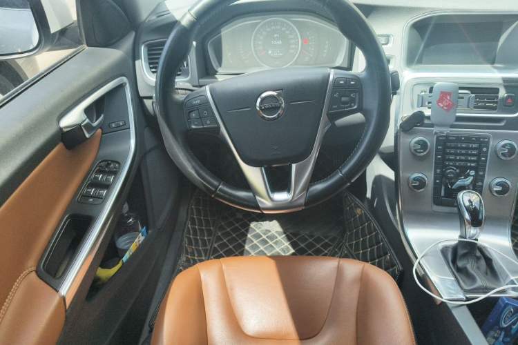 Used Volvo S60 2019 S60L T3 Intelligent Upgrade Edition Steering Wheel