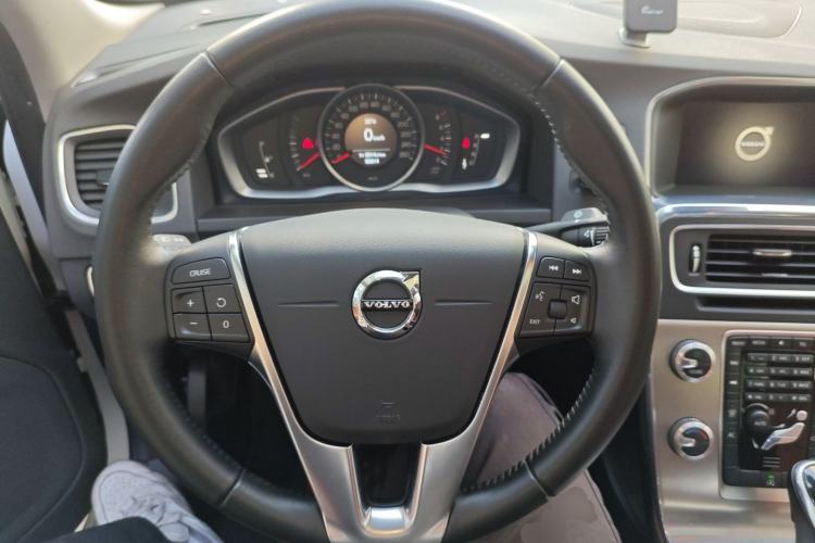 Used Volvo S60 2019 S60L Facelift T5 Intelligent Advanced Edition Steering Wheel